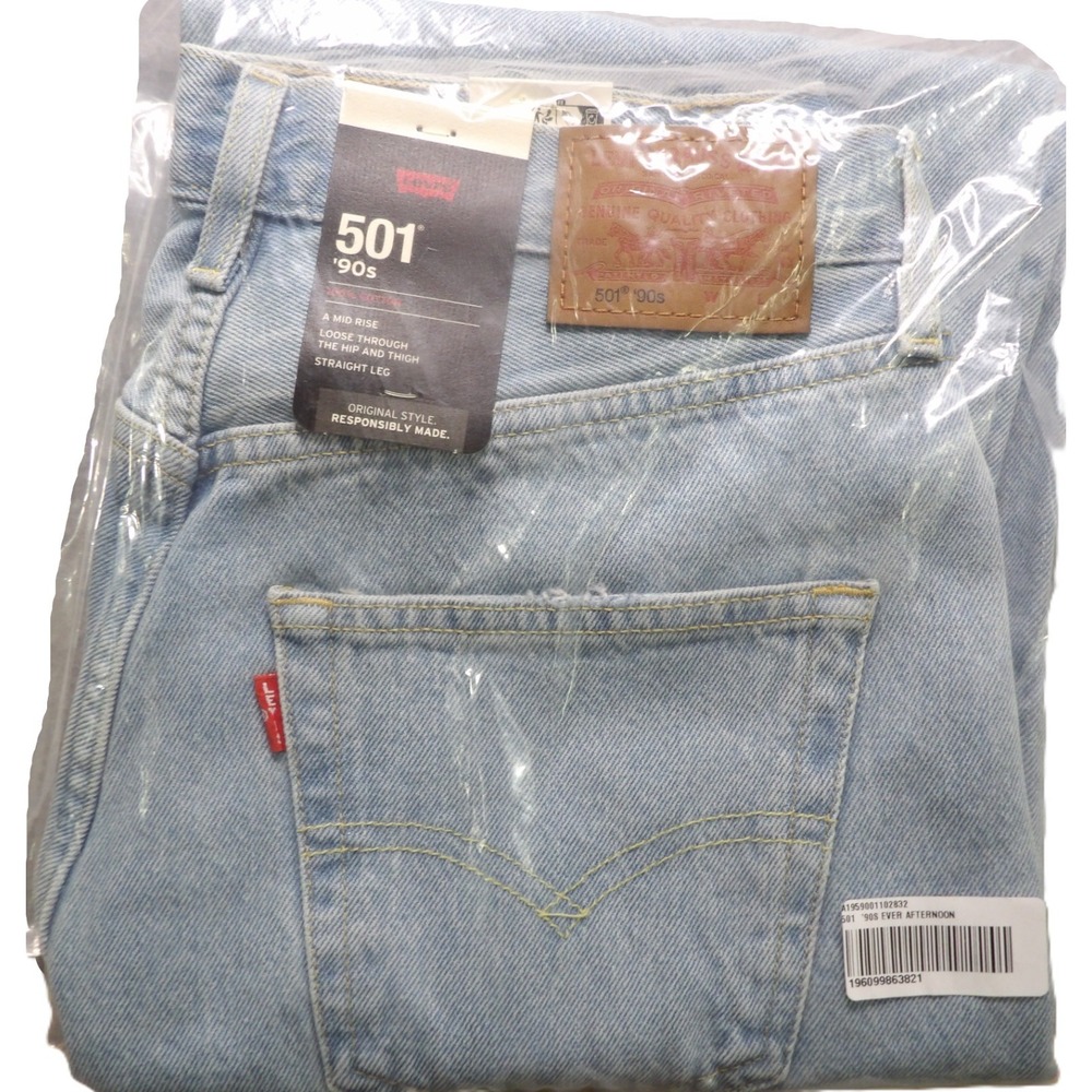 NWT Levis Premium 501 90s Jeans Women 28x32 Light Wash Straight Leg Cotton Denim